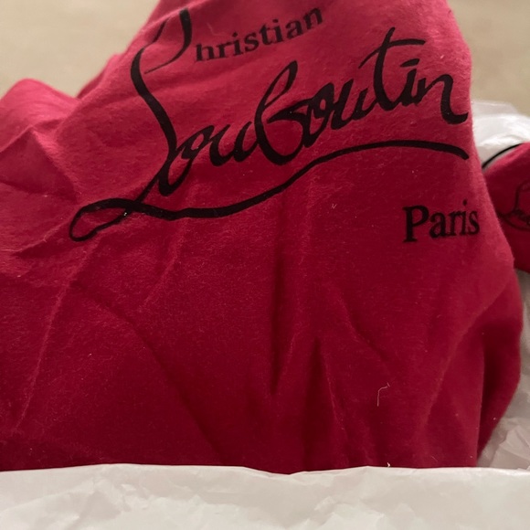 Apostrophe pump Christian Louboutin size 38-Fits 7 1/2 to 8. With bag, box &tips - Picture 8 of 11